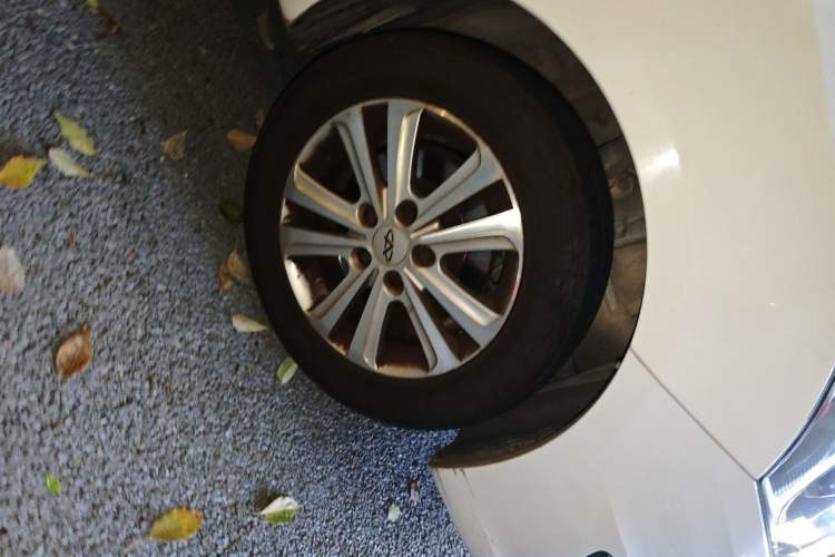 Used Chery E3 2013 1.5L Manual ZhiShang Model