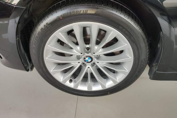 Used BMW 5 Series 2019 525Li Luxury Package