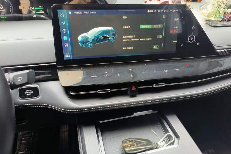 Used Changan UNI-K iDD 2023 Zhidian iDD 1.5T 135km Smart & Fun Model
