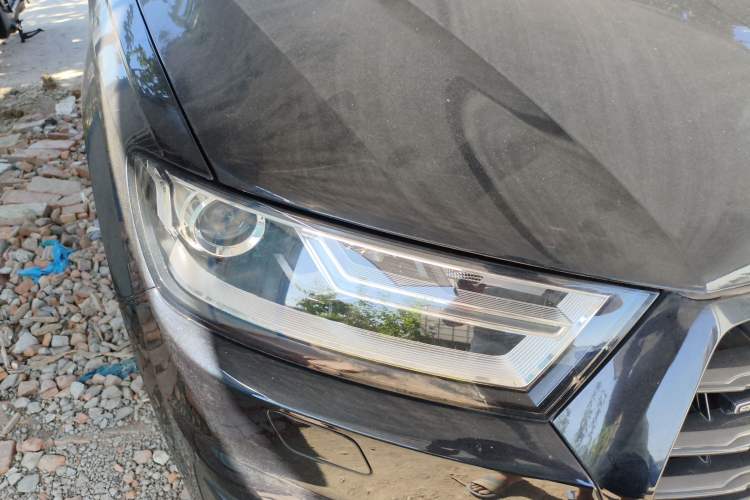 Used Audi Q7 2016 40 TFSI Comfort Model
