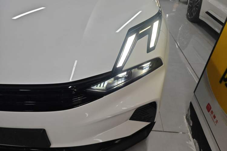 Used Lynk & Co 06 EM-P 2023 EM-P 126 Long-Range Pro