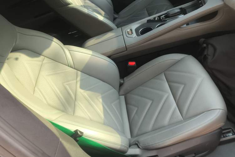 Used Zeekr 001 2021 Ultra-Long Range Dual-Motor YOU Version
