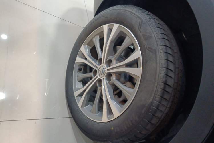 Used Buick Envision 2022 Encore Plus 652T Five-Seat Luxury Model