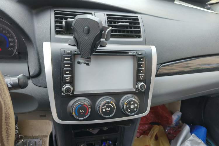 Used Zotye Z300 2012 1.5L Manual Comfort Edition