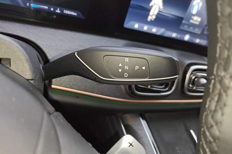 Used Chery Tiggo 9 2023 2.0T Dual-Clutch Two-Wheel Drive Luxury Edition 5 Seats
