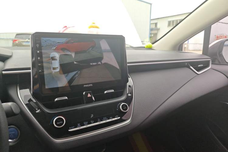 Used Toyota Corolla 2021 Dual-Motor 1.8L E-CVT Elite Edition Center Console