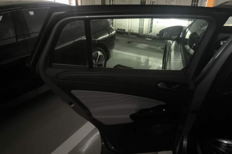 Used Volkswagen ID.4 X 2021 Pro Smart Long-Range Edition