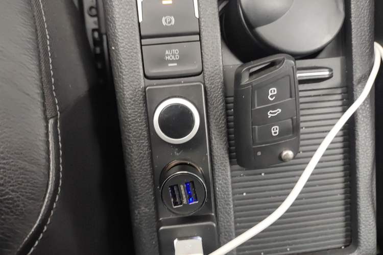 Used Volkswagen Golf 2014 1.4TSI Automatic Luxury Model
