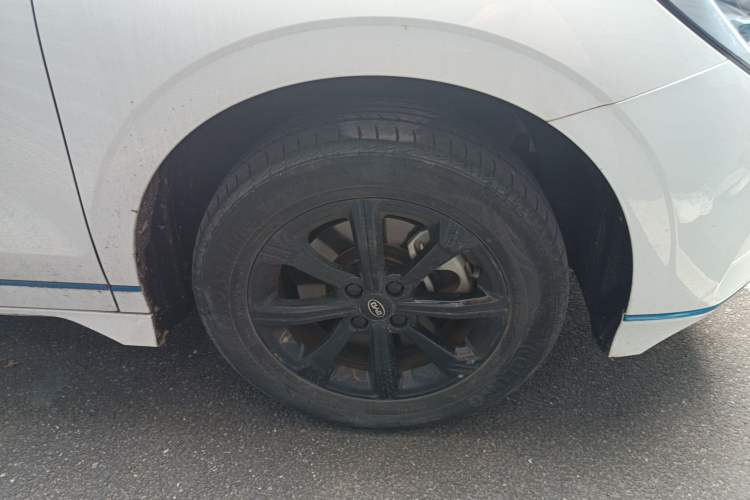 Used BYD e2 2021 Luxury Model Right Front Wheel Hub