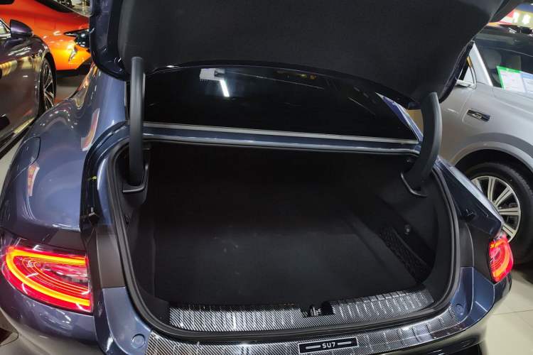 Used Xiaomi Auto SU7 2024 Rear-Drive Long-Range Intelligent Driving Version