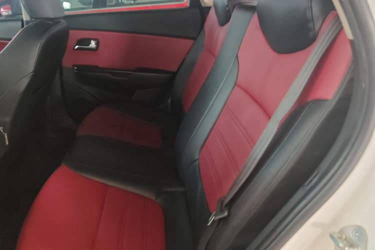 Used Kia K2 2015 Hatchback 1.4L AT GLS Cool Edition