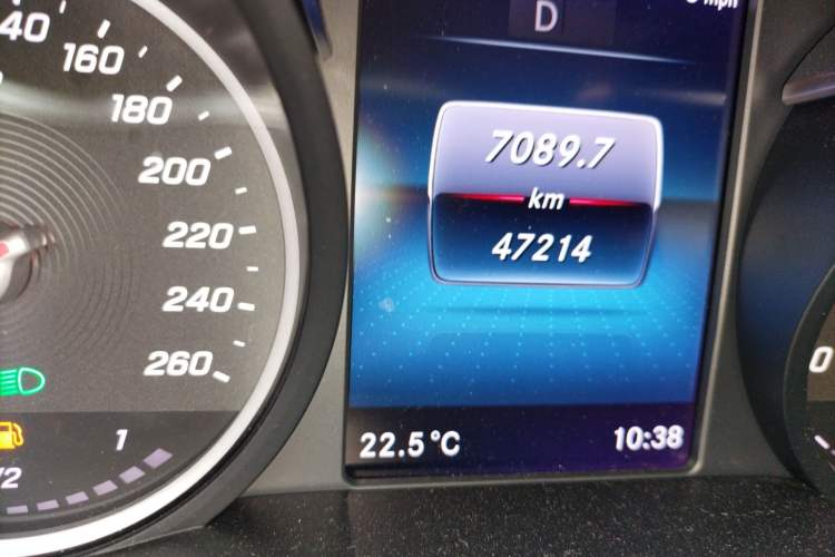 Used Mercedes-Benz V-Class 2022 V 260 L Long-wheelbase Luxury Edition