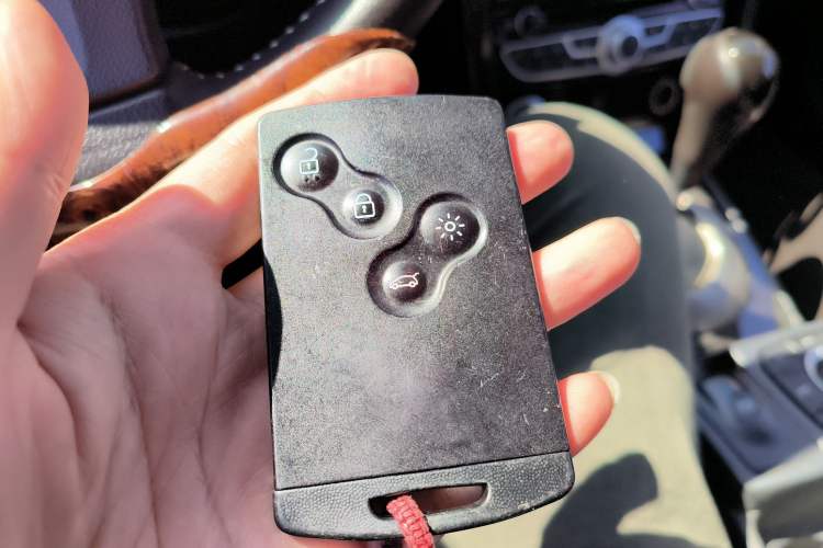 Used Renault Koleos 2013 2.5L Two-Wheel Drive Comfort Edition Vehicle Key