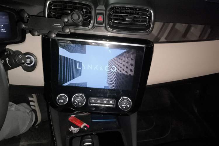 Used Lynk & Co 02 2022 2.0T DCT Shine Plus
