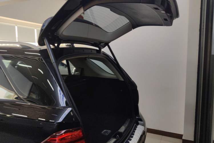 Used Mercedes-Benz GLE 2017 GLE 320 4MATIC Dynamic Model
