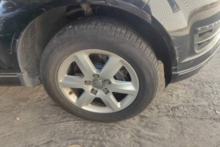 Used Audi Q7 2012 3.0 TFSI Technology Model (200kW) Right Front Wheel Hub