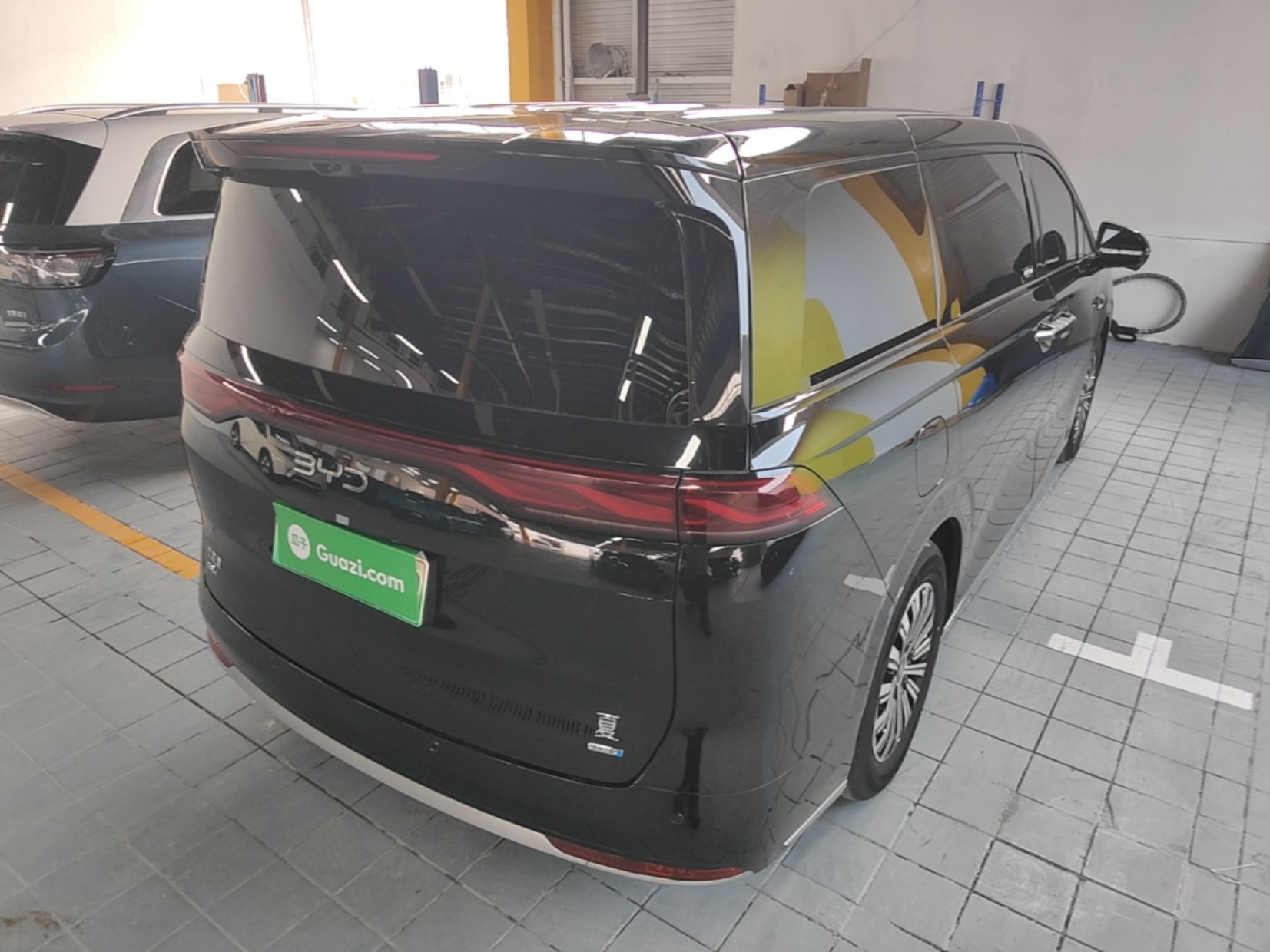 BYD Xia 2025 DM-i 1.5T 100km Supreme Edition — снимка 6