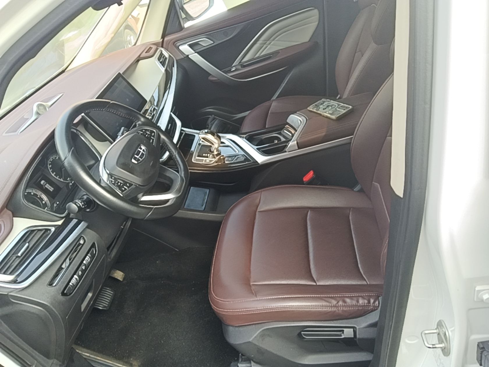 Geely Auto Jiajie 2022 1.8TD DCT Platinum Comfort Model — снимка 17