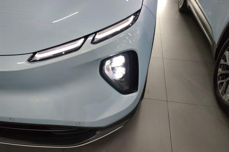 Used Nio EC6 2024 75 kWh