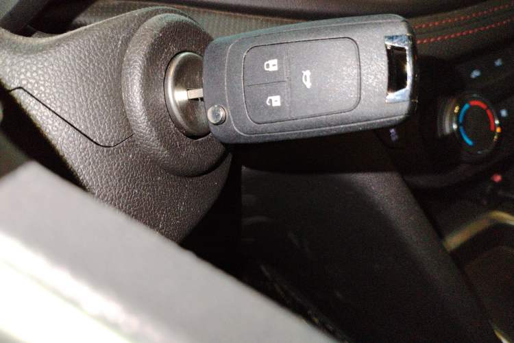 Used Chevrolet Monza 2020 Light Hybrid RS 330T Automatic Comfort Edition
