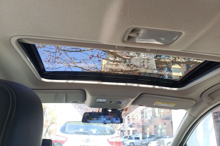 Used Nissan Tiida 2019 1.6L CVT Smart Drive Version China VI Standard Headliner