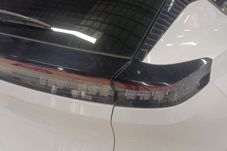 Used Dongfeng Aeolus Mage 2023 DH-i 1.5T Prestige Edition