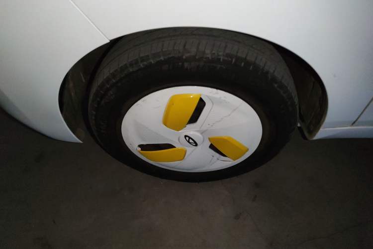 Used Chery QQ Ice Cream 2022 170km Sundae Phosphate Lithium-Ion