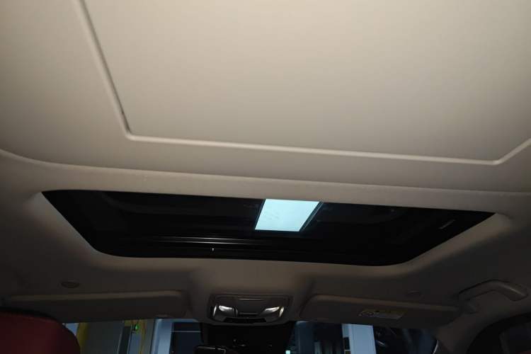 Used Tank 400 New Energy 2026 Model—Hi4-T Smart Enjoyment Version Headliner