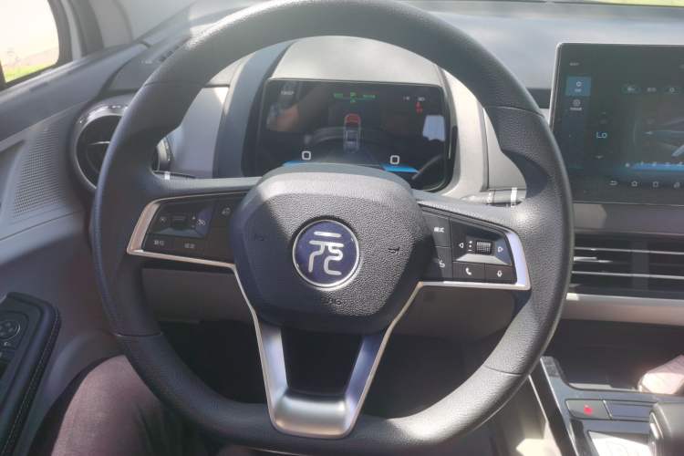 Used BYD Yuan Pro 2021 401 km Luxury Version Steering Wheel