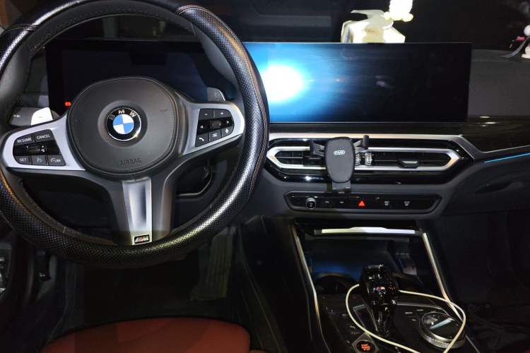 Used BMW 3 Series 2023 325Li M Sport Package Interior 2