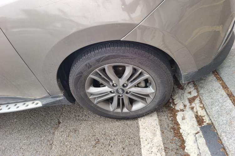 Used Hyundai ix35 2015 2.0L Automatic 2WD Smart Type China IV