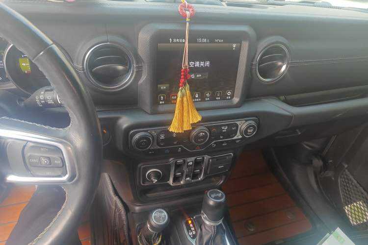 Used Jeep Wrangler New Energy 2021 Four-Door 2.0T 4xe Sahara First Edition Audio And AC Panel