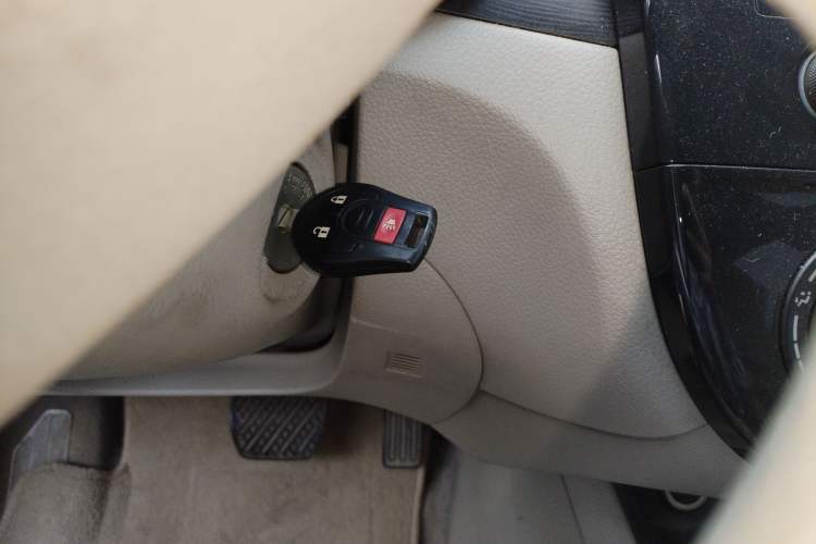 Used Nissan Tiida 2011 1.6L CVT Comfort Model
