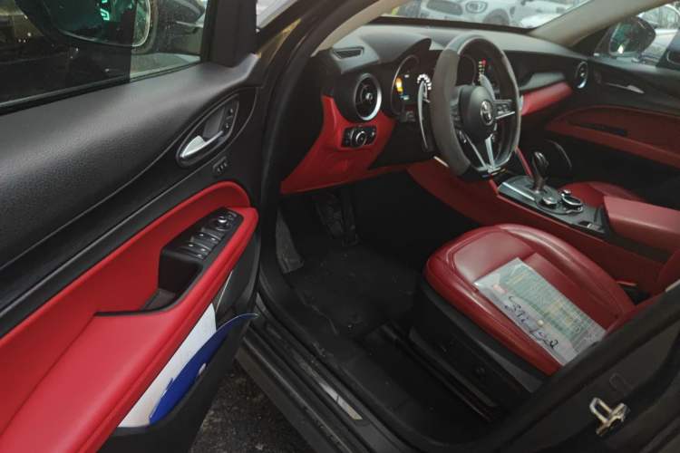 Used Alfa Romeo Stelvio 2017 2.0T 280HP Luxury Edition