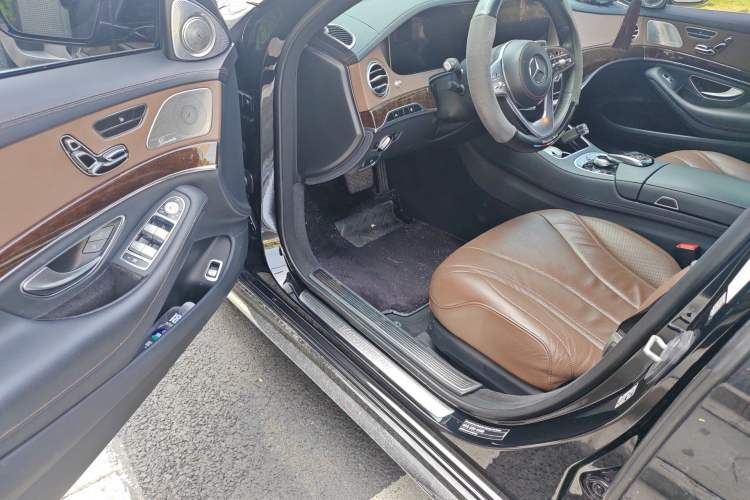 Used Mercedes-Benz S-Class 2018 S 320 L Driver Seat