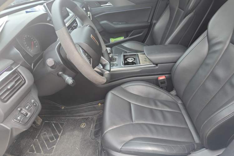 Used Hongqi H5 2022 Classic Model Facelift 1.5T DCT Qiyun Edition Left Front Seat