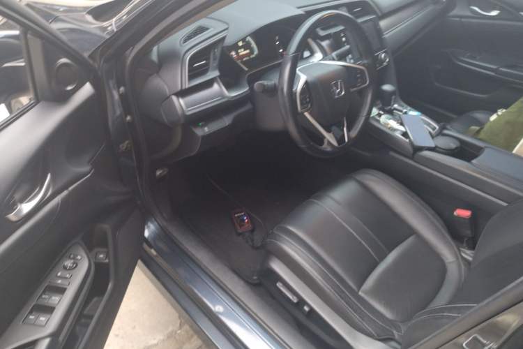 Used Honda Civic 2016 220TURBO CVT Prestige Edition
