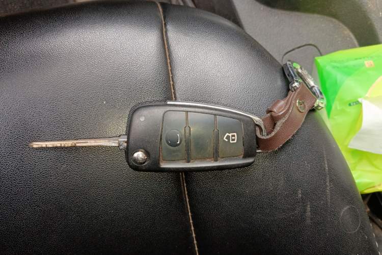 Used Isuzu JLM 2020 2.5T 4x4 Diesel Leading-Edge JE4D25Q6A China VI Standard Wheelbase – Ruimai S