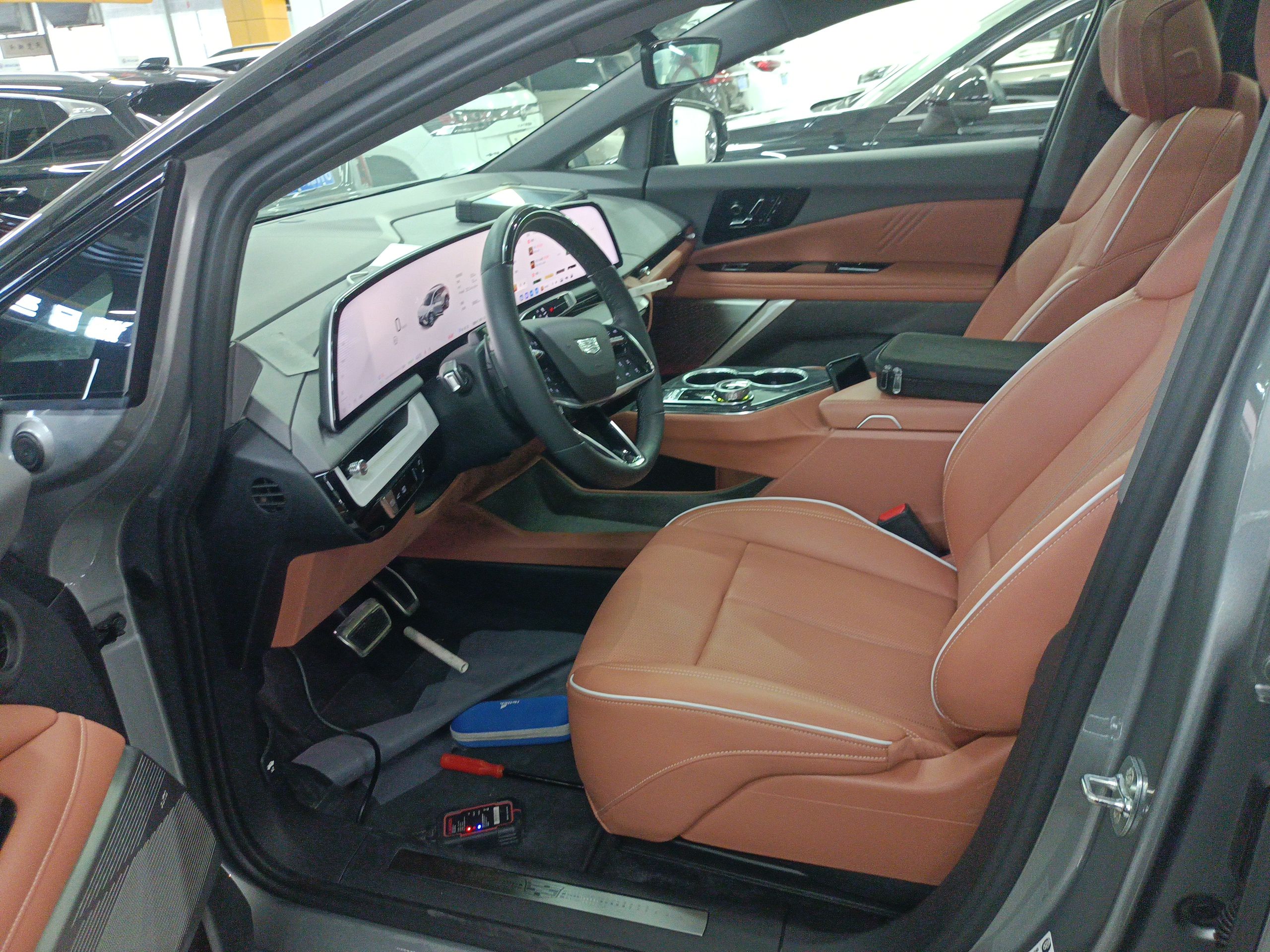 Переднее сиденье в автомобиле