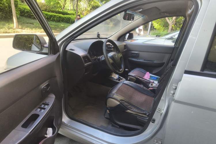 Used Wuling Hongguang 2014 1.5L Standard Version