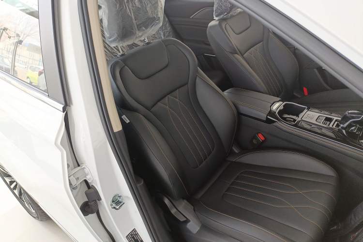 Used Bestune T77 2021 PRO 280 TID Custom Edition Right Front Seat