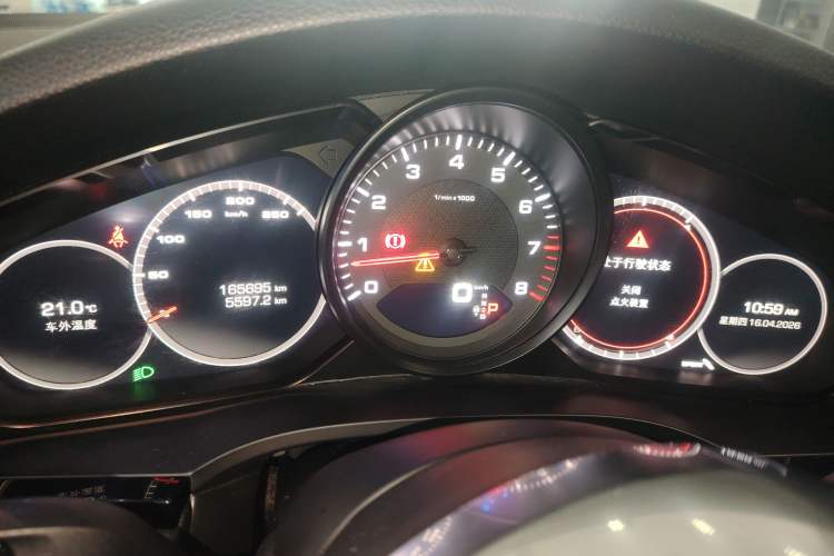 Used Porsche Cayenne 2018 Cayenne 3.0T Instrument Cluster