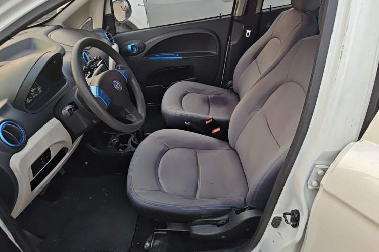 Used JMEV E200L 2018 E200L Standard Model (250 km)
