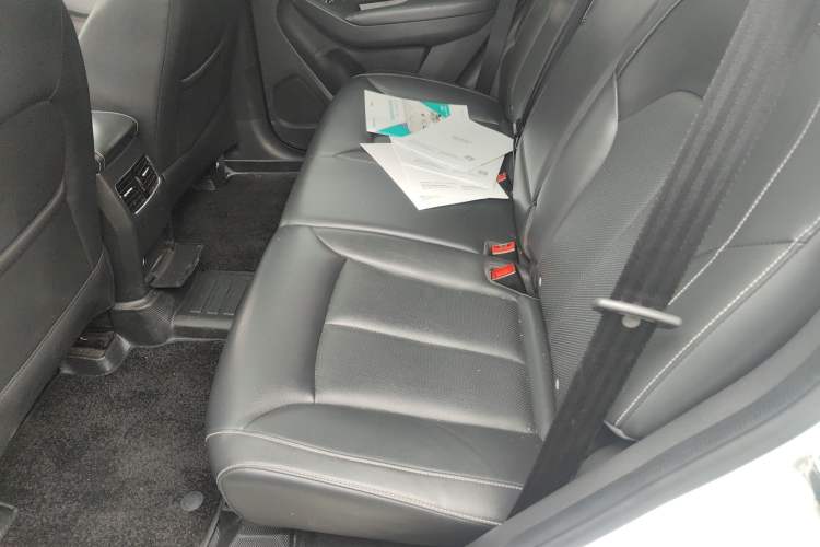 Used Roewe RX5 2018 30T Two-Wheel Drive Automatic Internet Smart Edition
