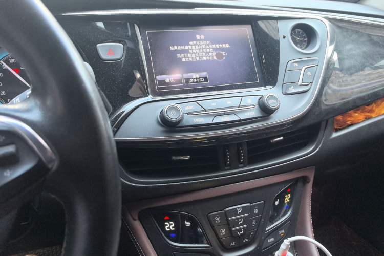 Used Buick Envision 2015 20T Four-Wheel Drive Luxury Model Audio And AC Panel