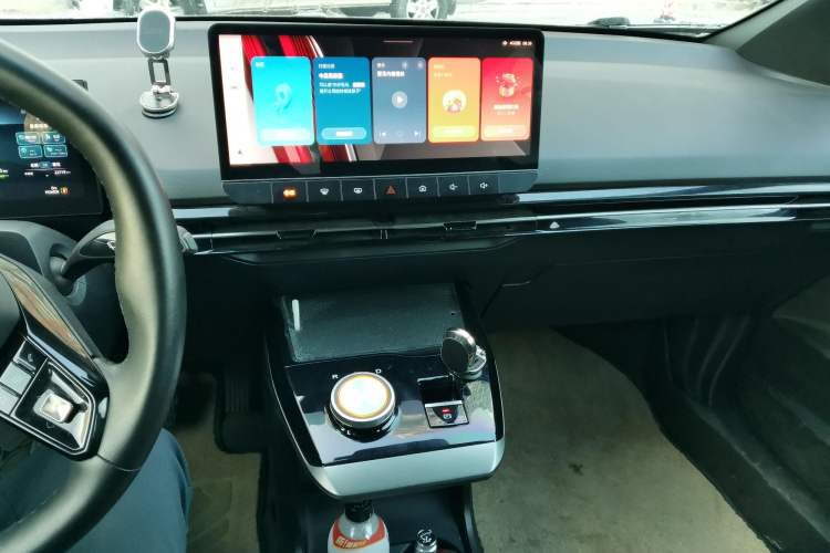 Used MG 4 EV 2023 415 km Range Sea-Faring Champion Edition