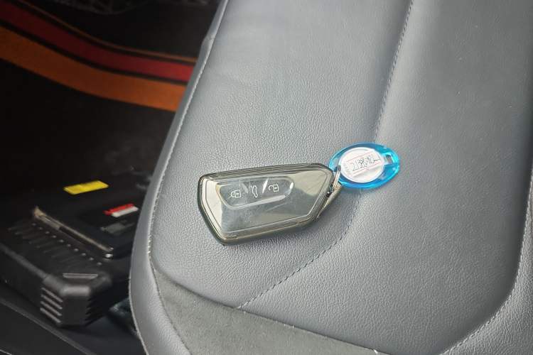 Used Volkswagen Tiguan L 2021 330TSI Automatic Two-Wheel Drive R-Line Flagship Edition