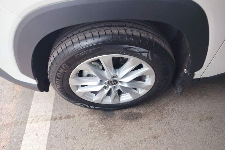 Used Toyota Corolla Cross 2024 2.0L Elite Edition Left Front Wheel Hub