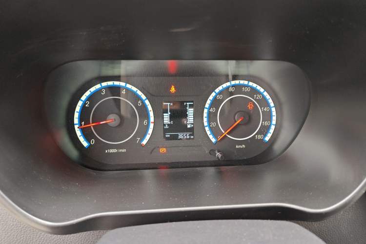 Used Chana Ruixing M60 2023 1.5L GDI Comfort-Class Passenger Vehicle 6/7 Seats