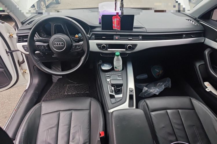 Used Audi A4L 2019 40 TFSI Fashion Edition China VI Emission Standard